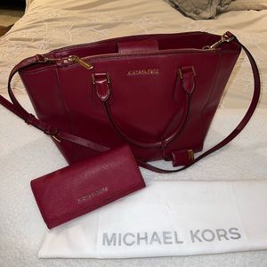 Michael Kors Purse with matching wallet